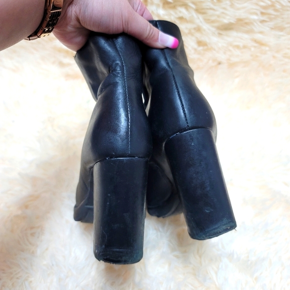 Schutz Marivane Ankle Booties - Picture 4 of 16